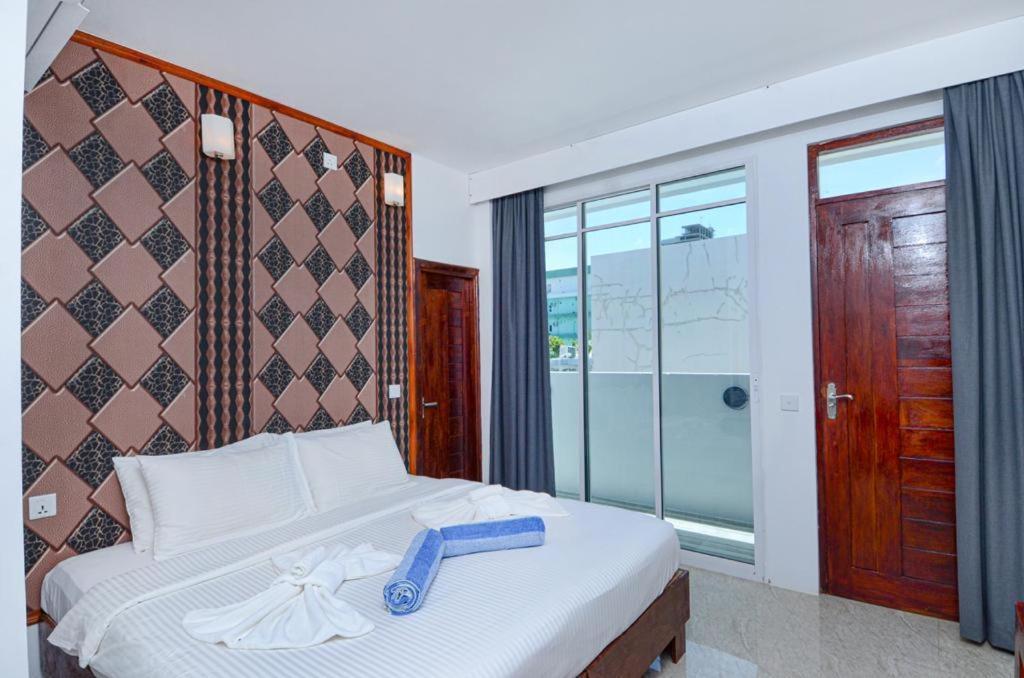 Ci-Ritorno View Hotell Maafushi Exteriör bild