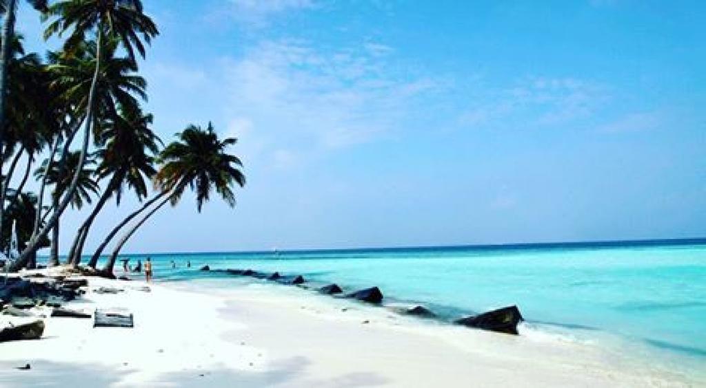 Ci-Ritorno View Hotell Maafushi Exteriör bild